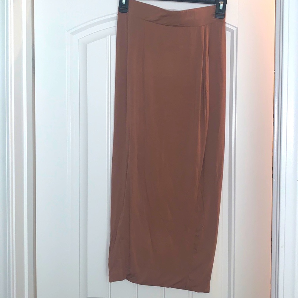 FASHIONNOVA BROWN MIDI SKIRT